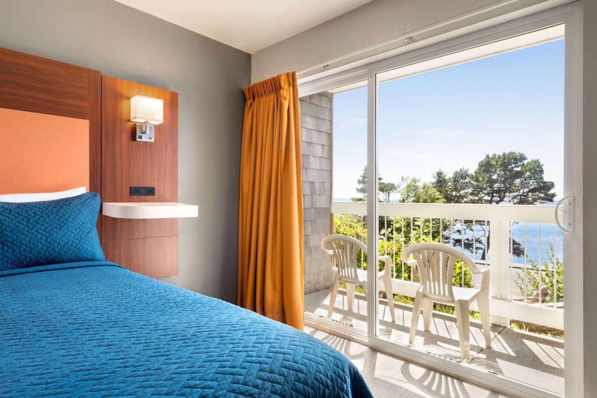 Travelodge By Wyndham Depoe Bay Eksteriør bilde