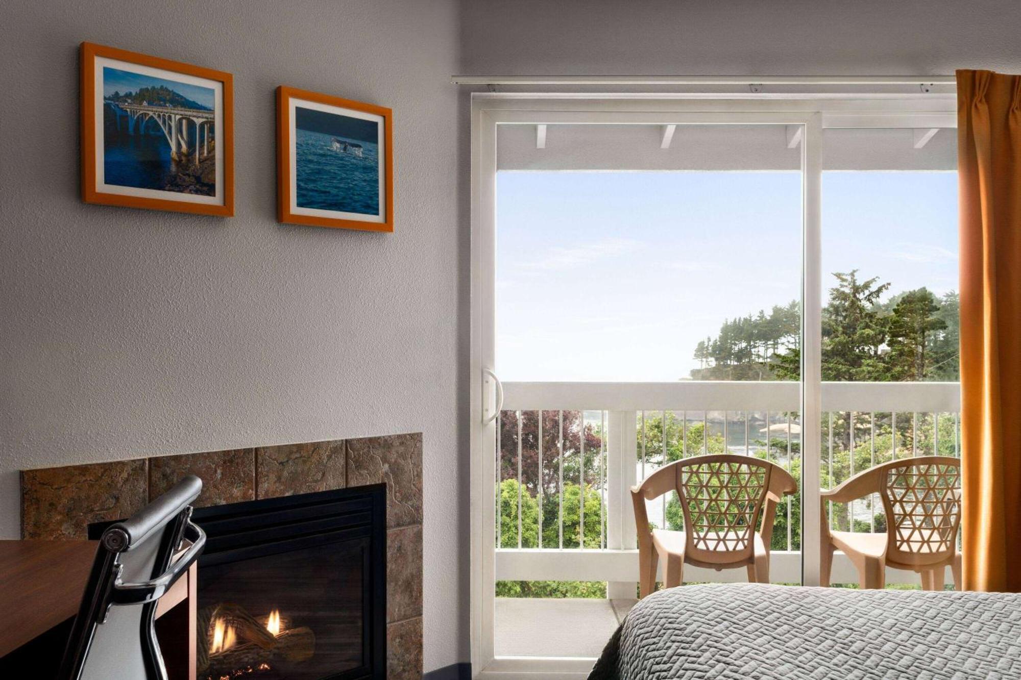 Travelodge By Wyndham Depoe Bay Eksteriør bilde