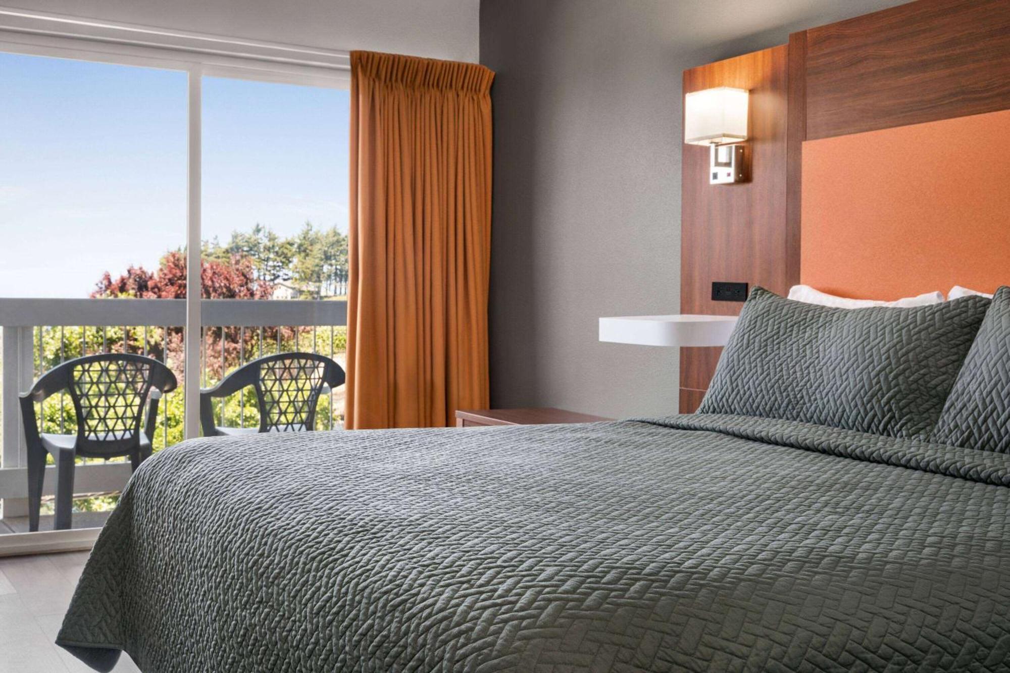 Travelodge By Wyndham Depoe Bay Eksteriør bilde