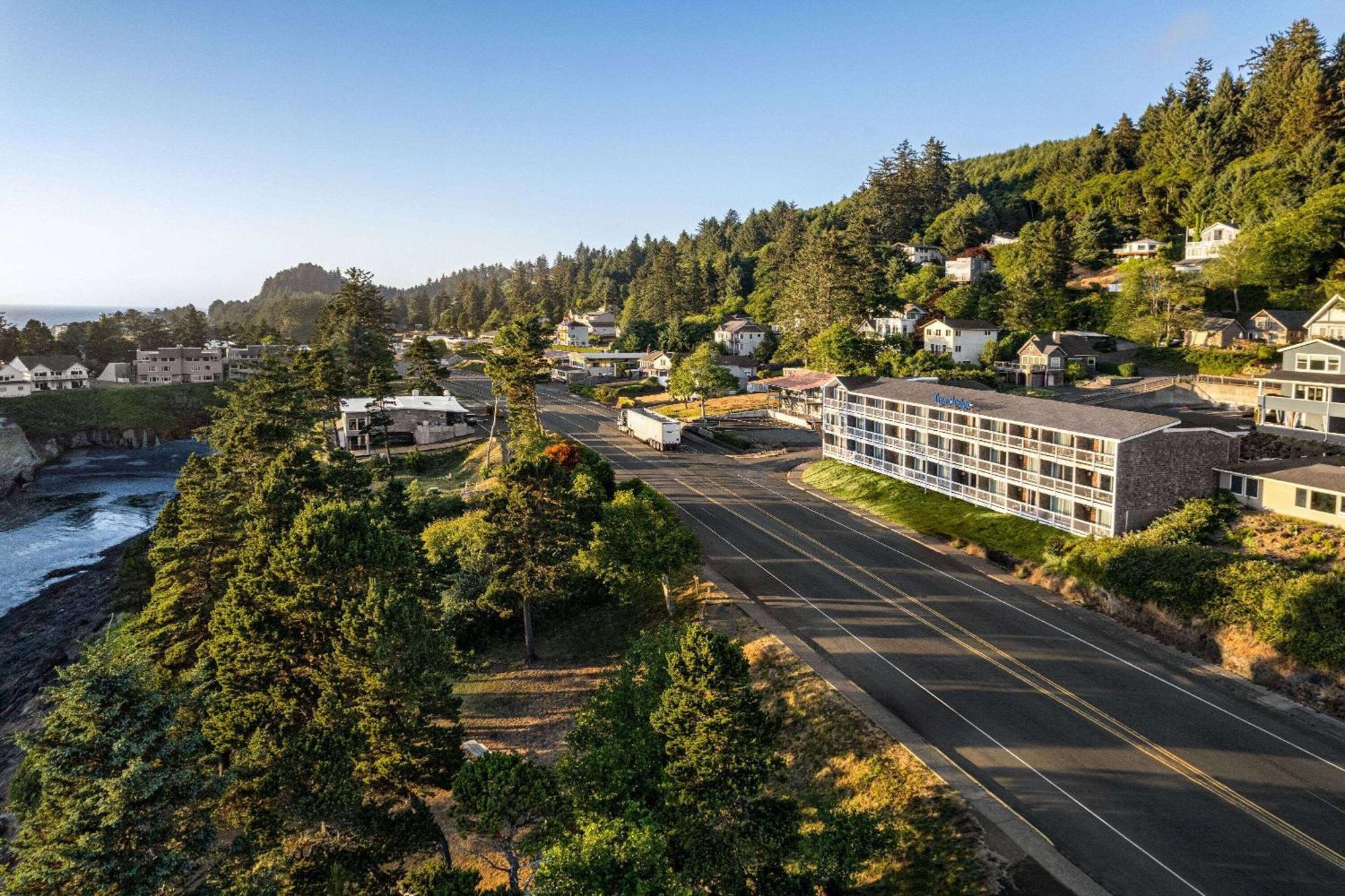 Travelodge By Wyndham Depoe Bay Eksteriør bilde